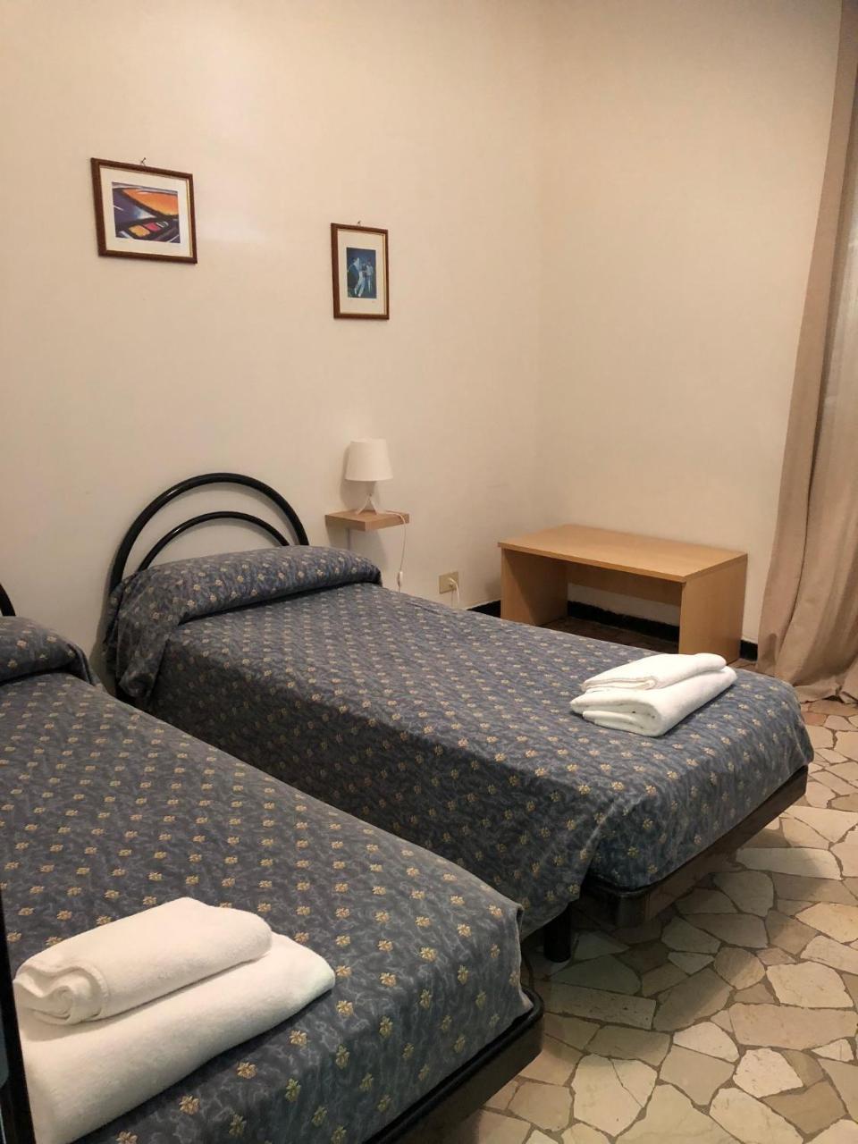 Esperia Hotel Spotorno Esterno foto
