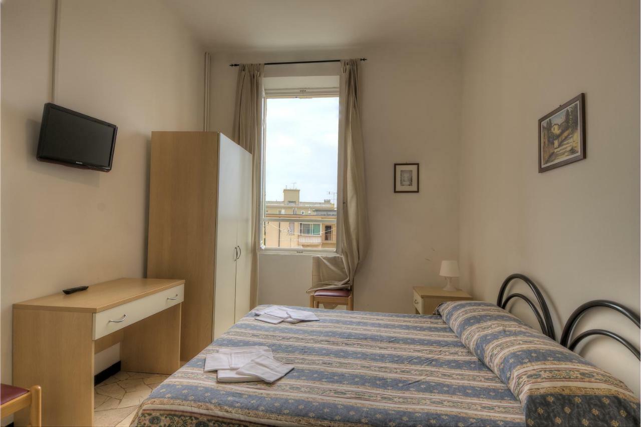 Esperia Hotel Spotorno Esterno foto